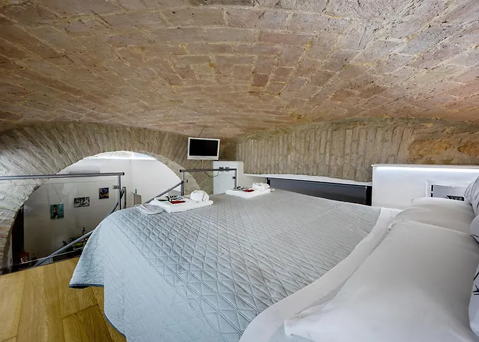 Enchanted Apartment *